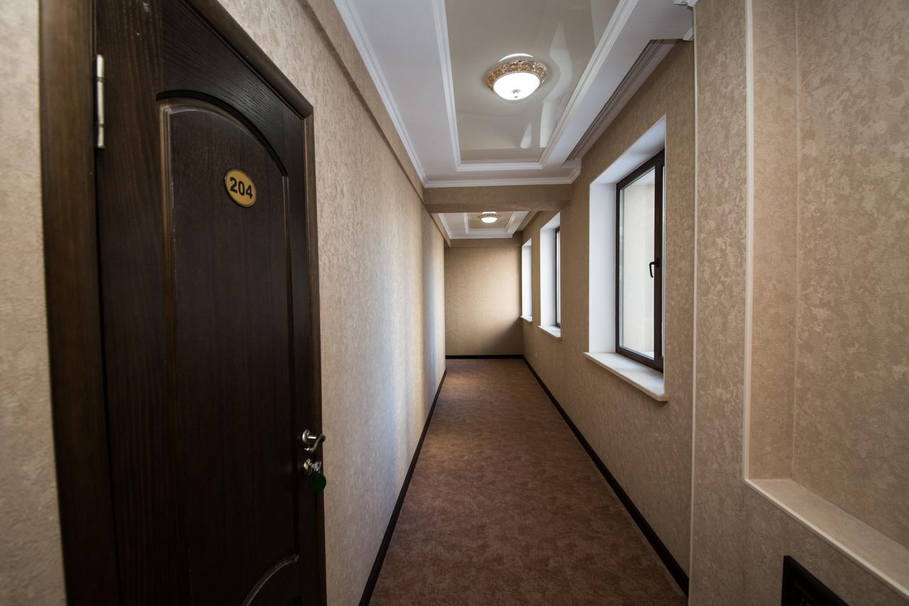 De'Mar Hotel Bishkek Exterior foto