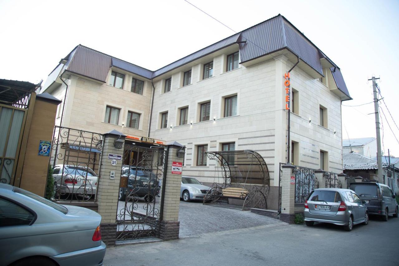 De'Mar Hotel Bishkek Exterior foto